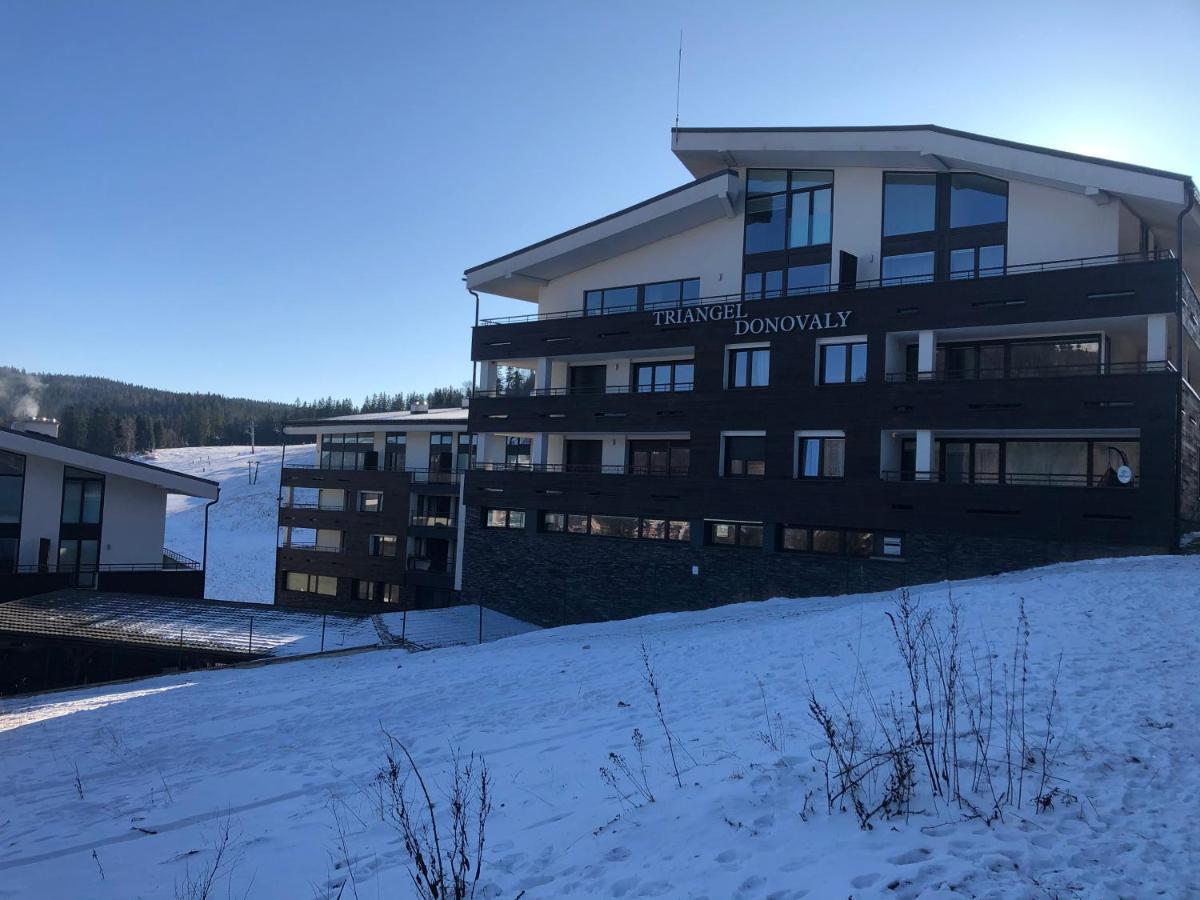 Utulny Apartman Triangel 50M Od Lyziarskeho Vleku Zahradky 多纳瓦利 外观 照片